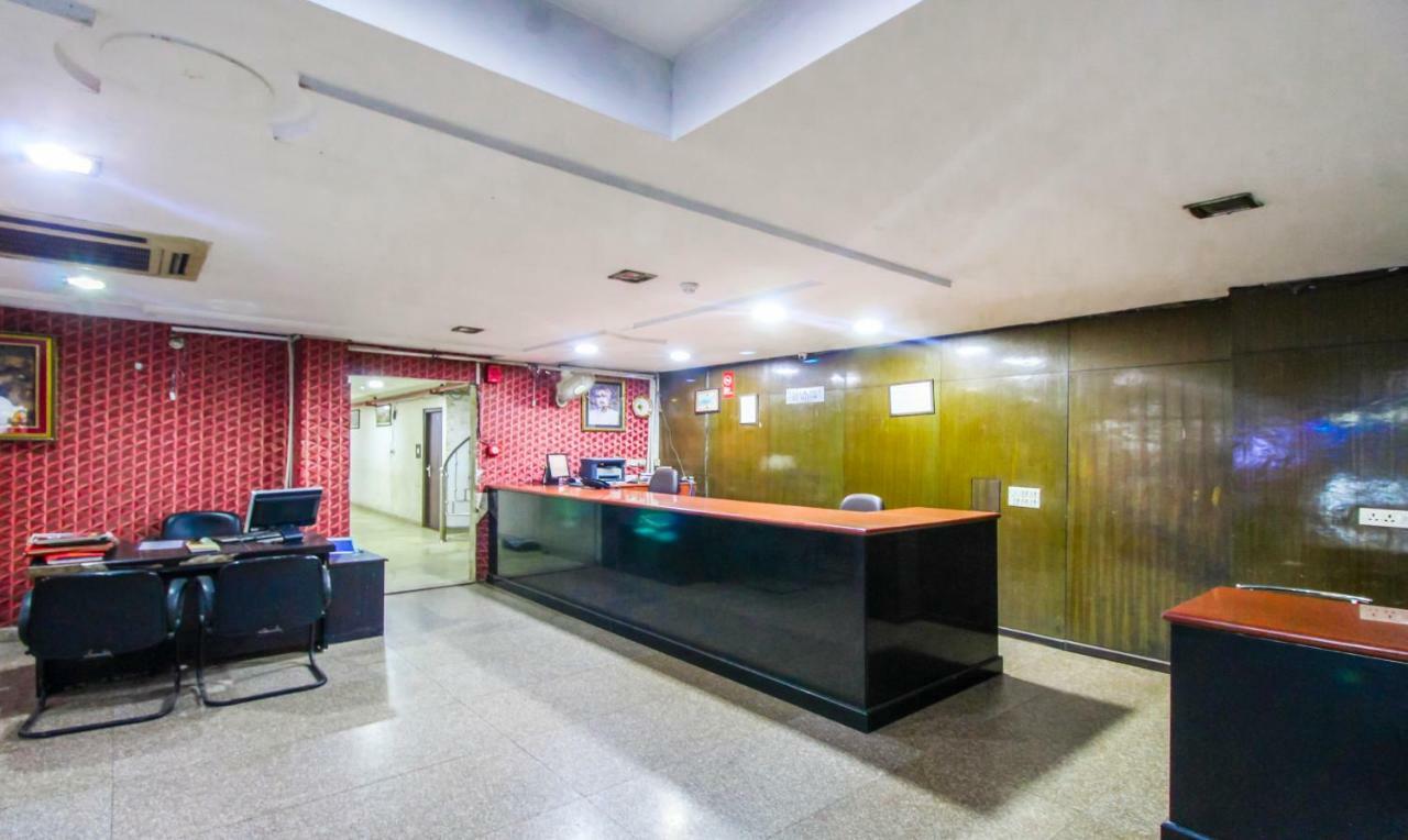 Hotel Monarch Inn Лакхнау Экстерьер фото